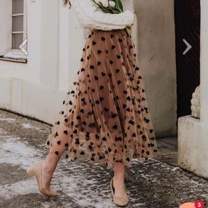 Flocked 3D Heart Layered Mesh Skirt XXL/XXXL